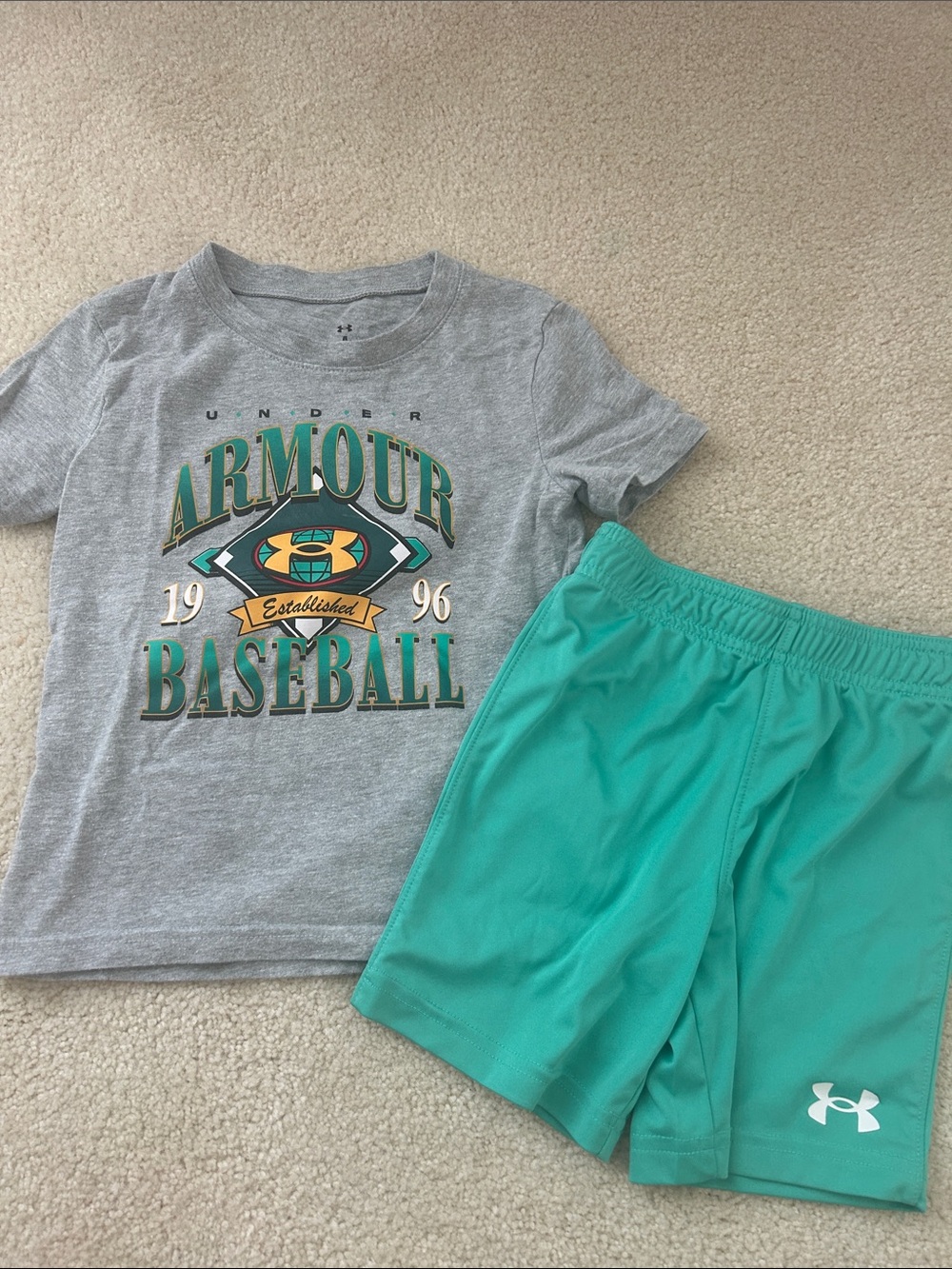 Boys size 4 two piece outfit matching set athletic baseball